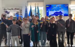 У різномовну Європу однією командою
